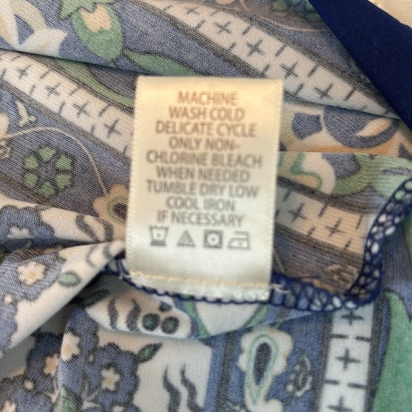 Max Studio Navy and yellow Medallion Sleeveless Shift Dress Flows and stretches - Picture 8 of 8